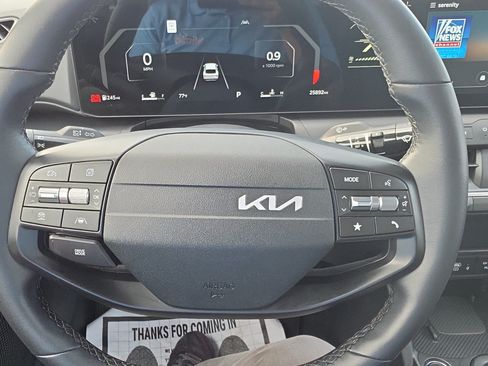 Used 2025 Kia K4 EX FWD image 11