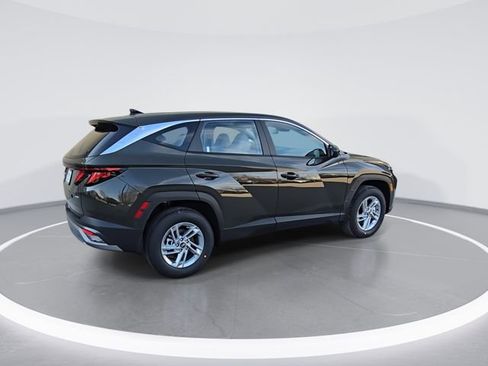 New 2026 Hyundai Tucson SE image 8