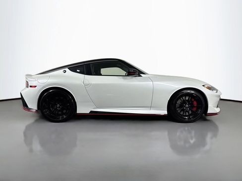 Used 2024 Nissan Z NISMO w/ Floor Mat Package RWD image 4