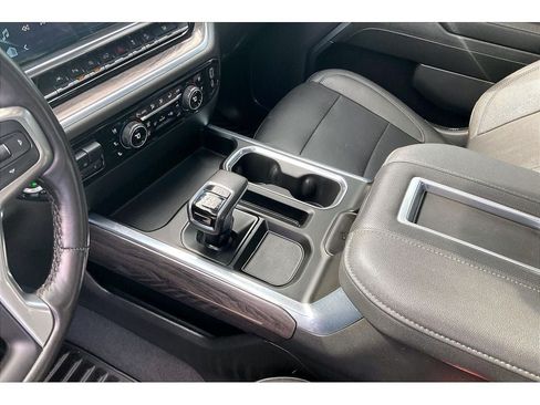 Used 2022 Chevrolet Silverado 1500 LTZ w/ LTZ Premium Package AWD/4WD image 19