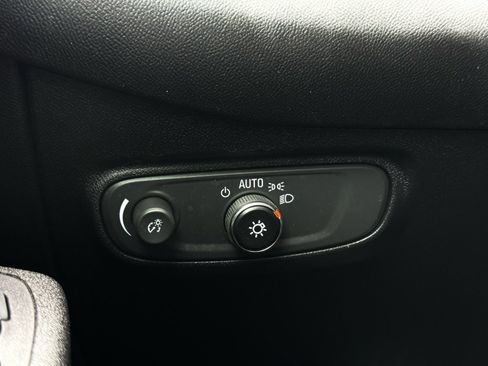 Used 2018 Chevrolet Equinox LT w/ Sun & Infotainment Package AWD/4WD image 33