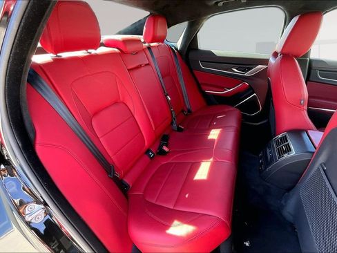 Used 2024 Jaguar XF R-Dynamic SE image 22