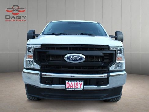 Used 2021 Ford F250 XL w/ Power Equipment Group AWD/4WD image 2