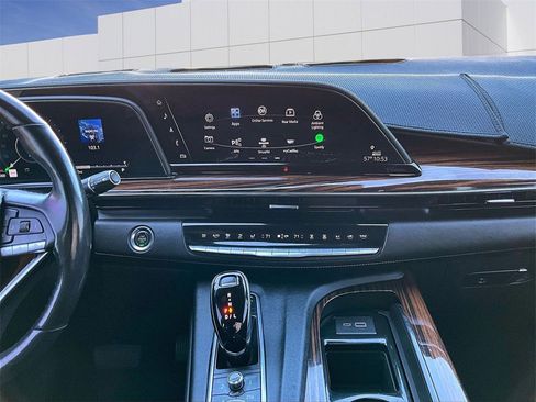 Used 2021 Cadillac Escalade Premium Luxury w/ Driver Assist Tech Package image 16