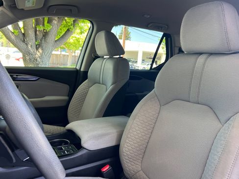 Certified 2024 Honda Pilot LX image 22