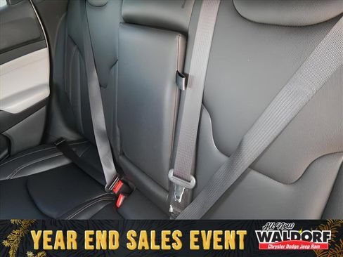 Used 2024 Jeep Compass Limited image 6