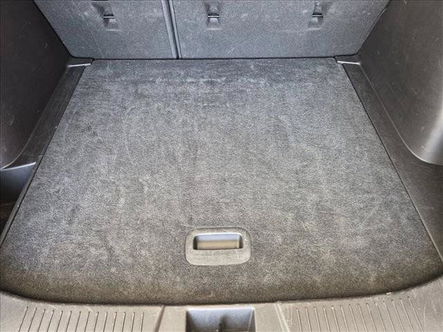 Used 2025 Chevrolet Trax LT FWD image 6