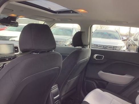 Certified 2026 Hyundai Venue SEL image 19