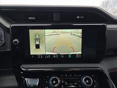 Used 2022 GMC Sierra 1500 AT4 w/ AT4 Premium Package image 32