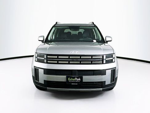 Used 2025 Hyundai Santa Fe SEL image 2