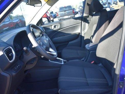 Used 2020 Hyundai Venue SEL FWD image 30