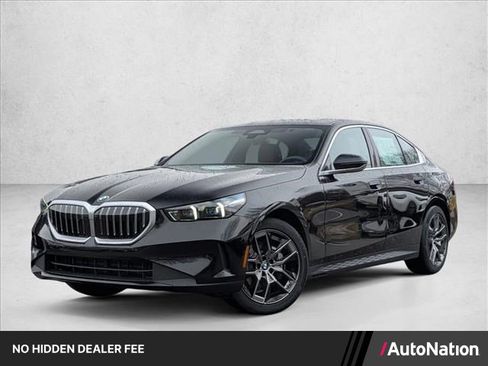 Used 2026 BMW 530i xDrive AWD/4WD image 1