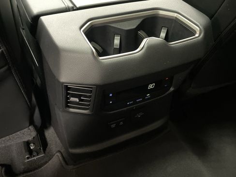 Used 2024 Toyota Sequoia Limited image 29