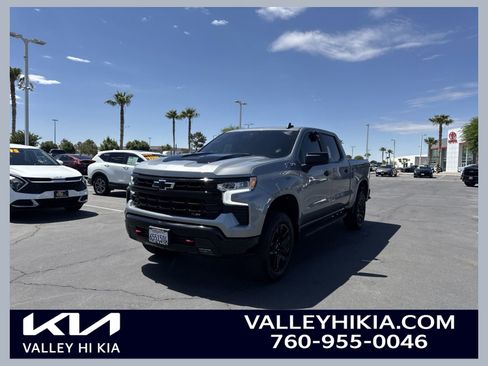 Used 2025 Chevrolet Silverado 1500 LT Trail Boss w/ LPO, Dark Essentials Package AWD/4WD image 1
