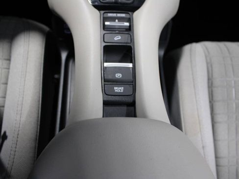 Used 2024 Honda HR-V LX image 29
