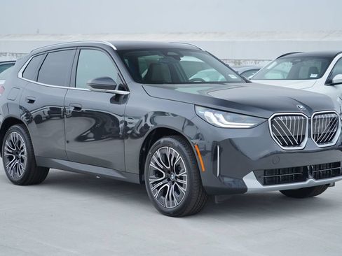 New 2026 BMW X3 xDrive30i w/ Convenience Package AWD/4WD image 3