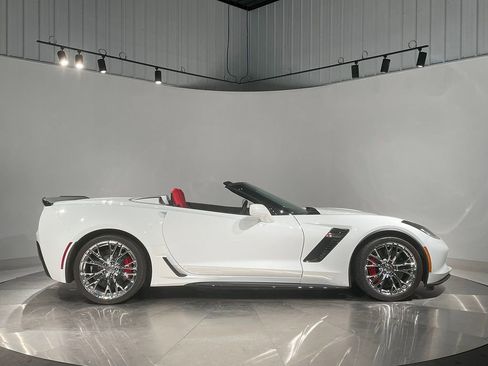 Used 2019 Chevrolet Corvette Z06 image 4