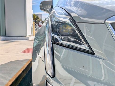 Used 2023 Cadillac XT5 Sportv image 10