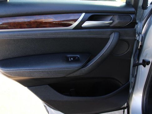 Used 2017 BMW X3 sDrive28i image 8