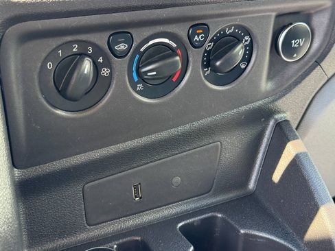 Used 2019 Ford Transit 150 148 Low Roof RWD image 24