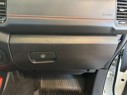Certified 2023 Nissan Frontier PRO-4X w/ Pro-4X Premium Package AWD/4WD image 32