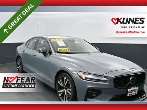 Used 2024 Volvo S60 B5 Core image 1