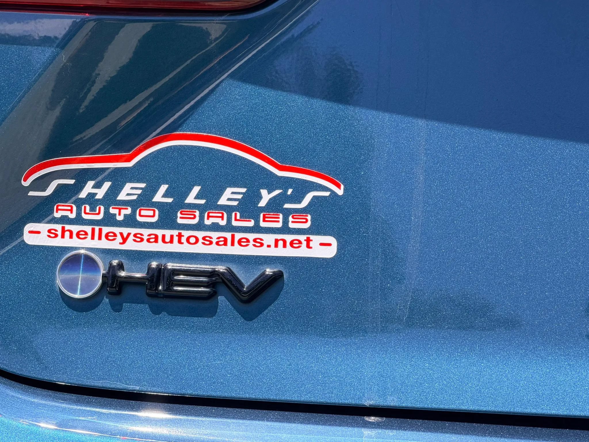 Used 2025 Toyota Camry SE w/ Convenience Package FWD image 9
