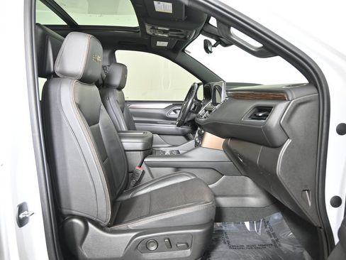 Used 2021 Chevrolet Suburban High Country AWD/4WD image 13