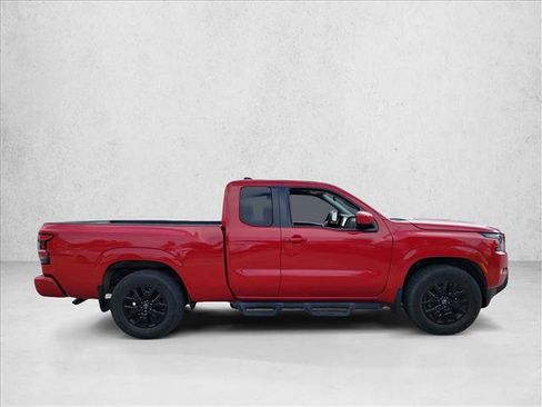 Used 2022 Nissan Frontier SV RWD image 4