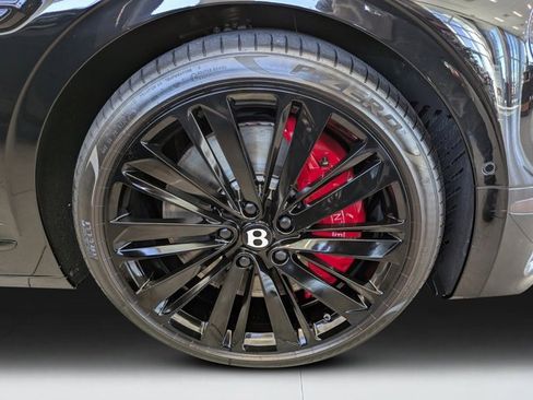 Used 2023 Bentley Flying Spur W12 image 7