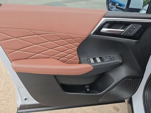 Used 2025 Mitsubishi Outlander SEL FWD image 18