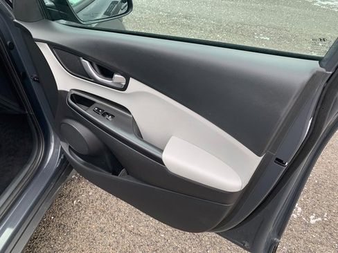 Certified 2023 Hyundai Kona SEL w/ Convenience Package image 13