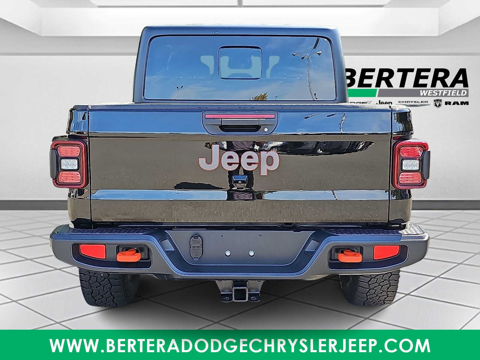Used 2026 Jeep Gladiator Mojave AWD/4WD image 5