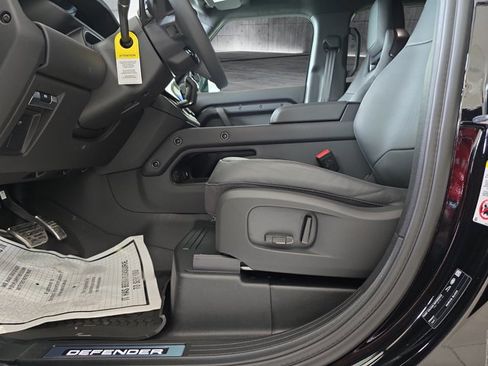 New 2026 Land Rover Defender 110 OCTA image 26