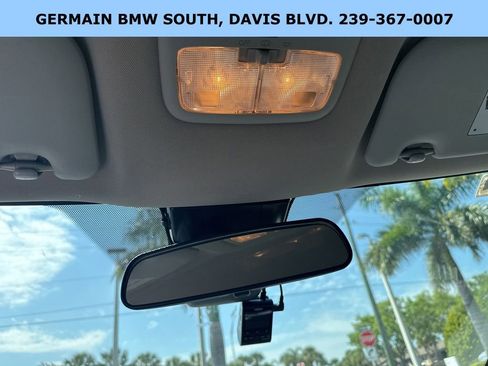 Used 2019 Toyota Corolla LE w/ LE Premium Package image 27