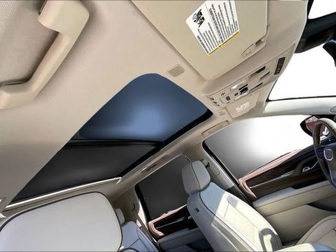 Used 2021 GMC Yukon Denali w/ Denali Premium Package image 20