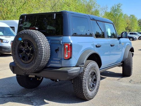 New 2025 Ford Bronco Badlands image 4