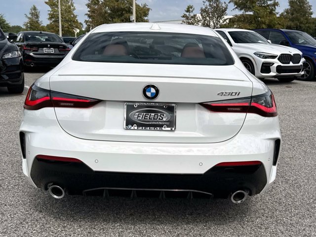 Used 2026 BMW 430i Coupe w/ M Sport Package RWD image 4