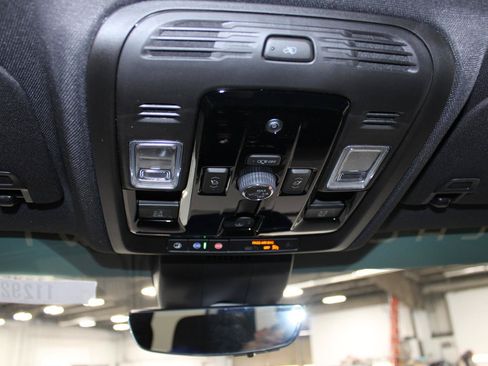 New 2026 GMC Yukon AT4 w/ AT4 Premium Package AWD/4WD image 33