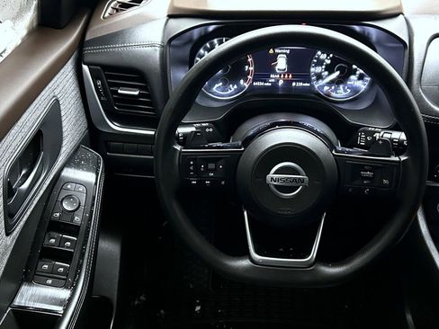 Used 2021 Nissan Rogue S image 12