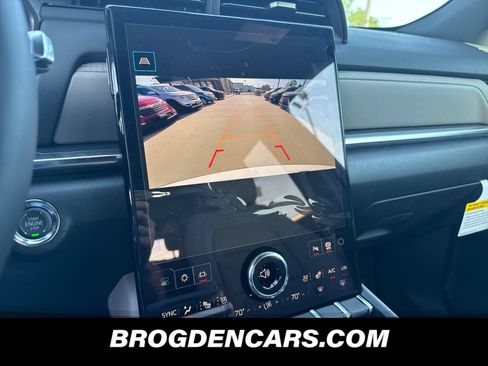New 2027 GMC Terrain Elevation w/ Elevation Premium Package AWD/4WD image 6