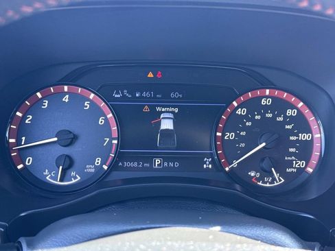 Used 2025 Nissan Frontier PRO-4X image 32