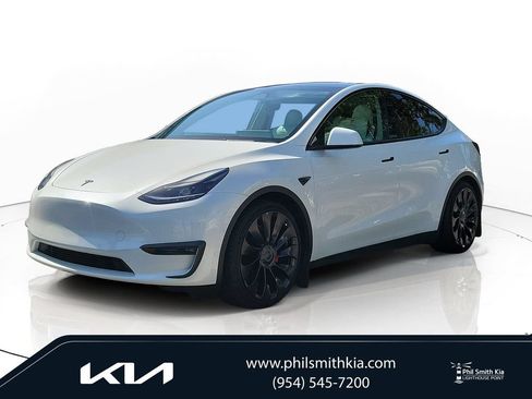 Used 2022 Tesla Model Y Performance AWD/4WD image 1
