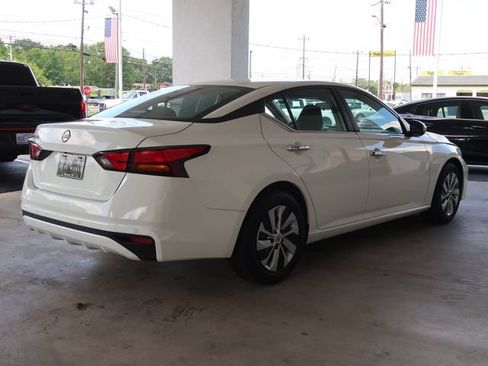Used 2023 Nissan Altima 2.5 S FWD image 7