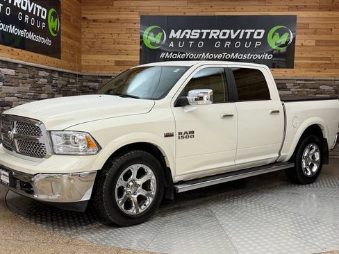 Used 2017 RAM 1500 Laramie w/ Convenience Group AWD/4WD image 10