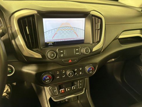 Used 2019 GMC Terrain SLT w/ Preferred Package AWD/4WD image 18