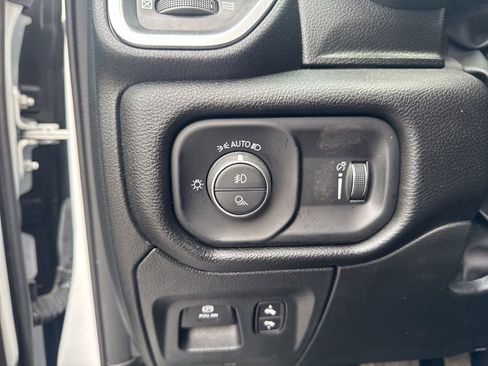 Used 2025 RAM 1500 Big Horn image 21