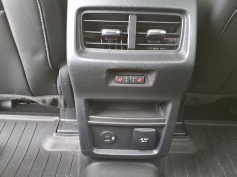 Used 2022 Ford Edge Titanium w/ Equipment Group 301A image 16