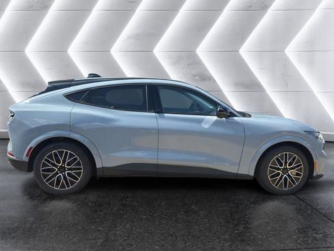 New 2025 Ford Mustang Mach-E Premium image 5