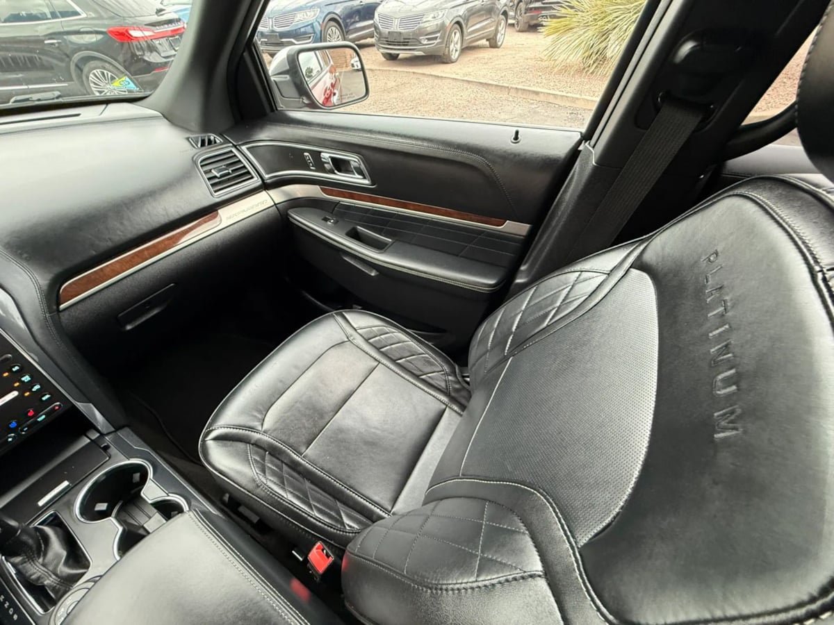 Used 2017 Ford Explorer Platinum AWD/4WD image 49